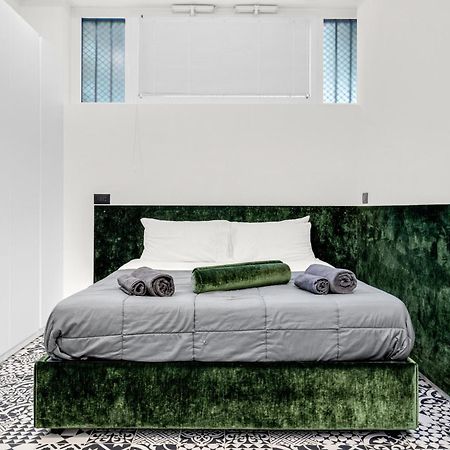 Pag60 -Crescenzago-Luxury Green House Milan Bagian luar foto